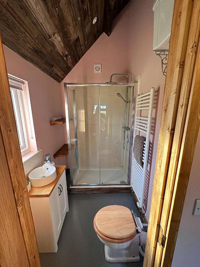 Lake View Lodges Лонг Мелфорд Екстериор снимка