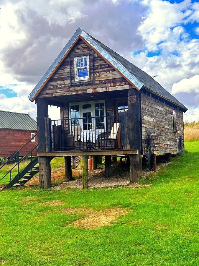 Lake View Lodges Лонг Мелфорд Екстериор снимка
