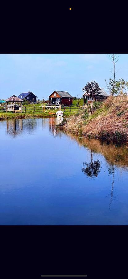 Lake View Lodges Лонг Мелфорд Екстериор снимка