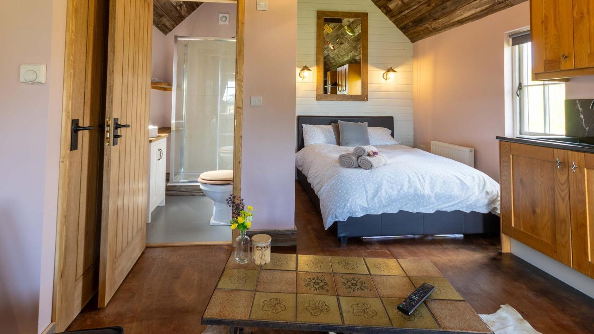 Lake View Lodges Лонг Мелфорд Екстериор снимка